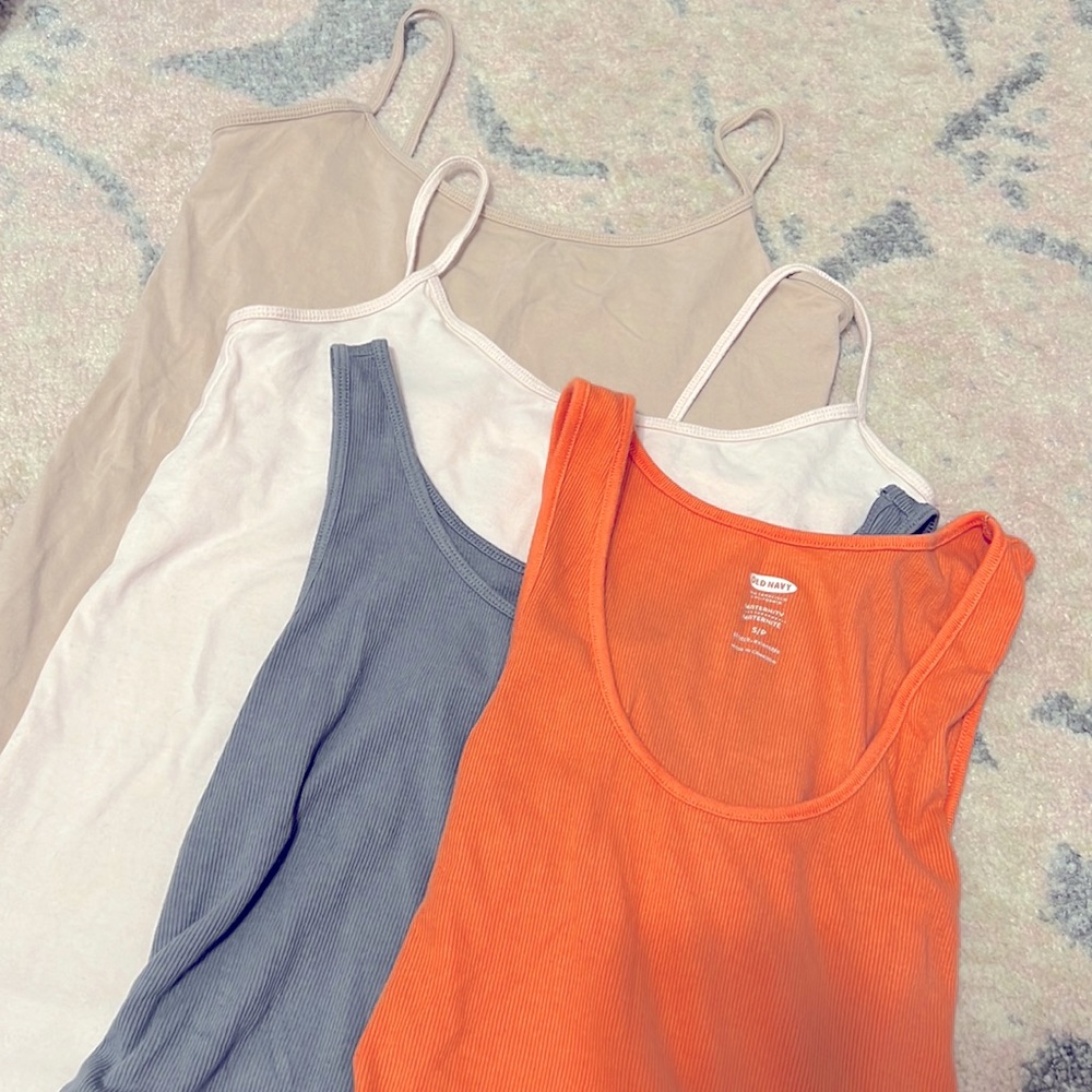 Old Navy Maternity Tank Tops (Small)